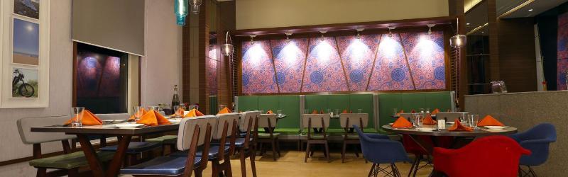 Holiday Inn Express Chennai Old Mahabalipuram Road Exterior photo